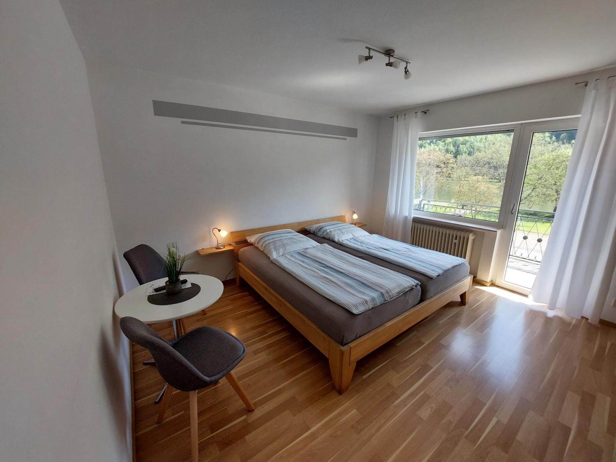 Pension Mosella, Gaestezimmer Санкт Алдегунд Екстериор снимка